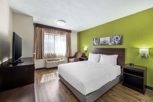 Smoky Hill Inn and Suites image 14